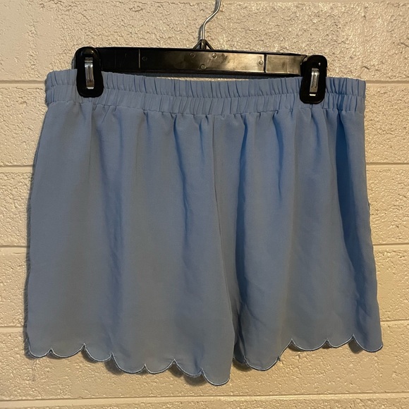 mine Rounded Bottom Shorts - Picture 3 of 3